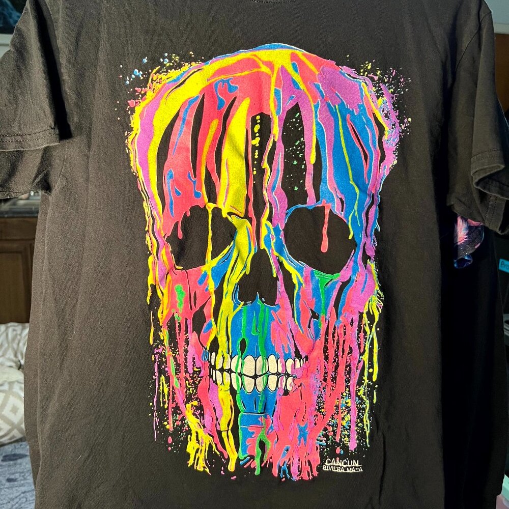 Cancun Black With Neon Colors Drip Skull Graphic Print Tee T-Shirt SZ Med